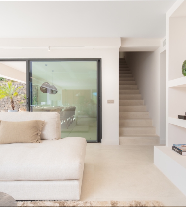 Resa Estates Ibiza villa te koop modern 1.living .jpg